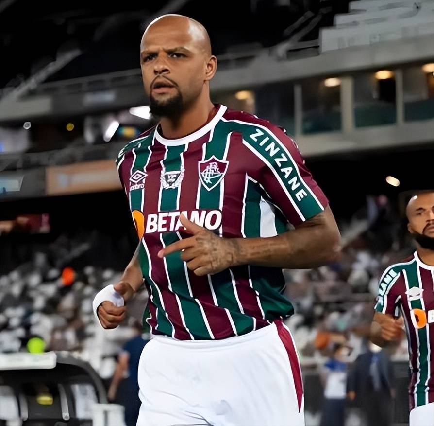 万博max网页版-利拉德买断合同重回开拓者