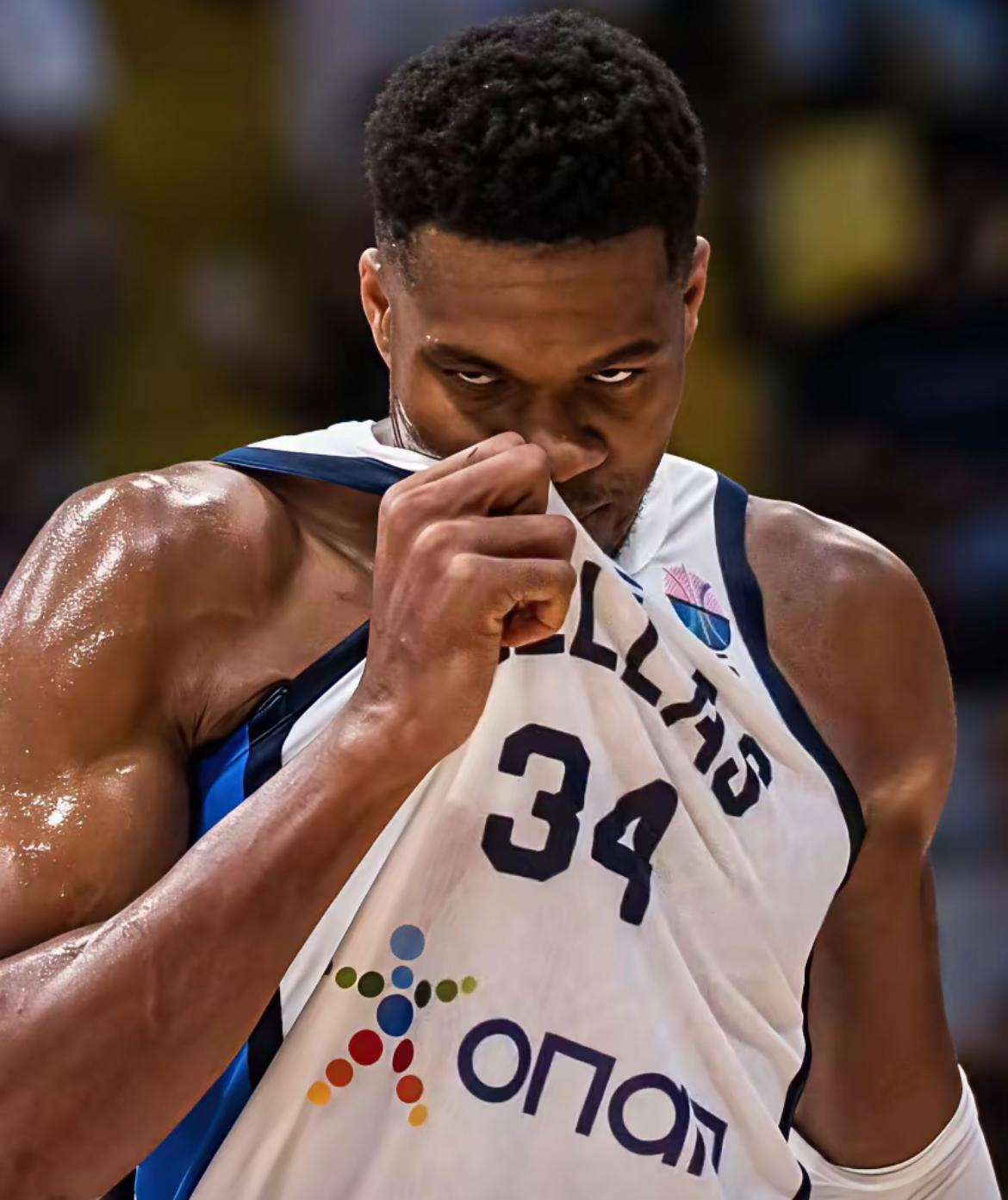 万博max网页版-库尔图瓦和德布劳内事件