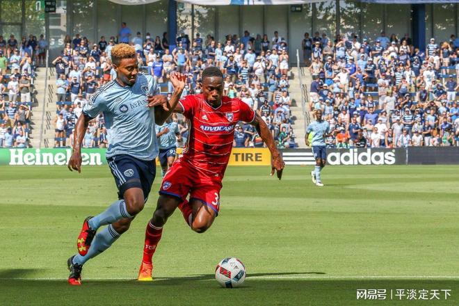 美国足球运动员斩获最佳射手奖,技艺超群的是谁